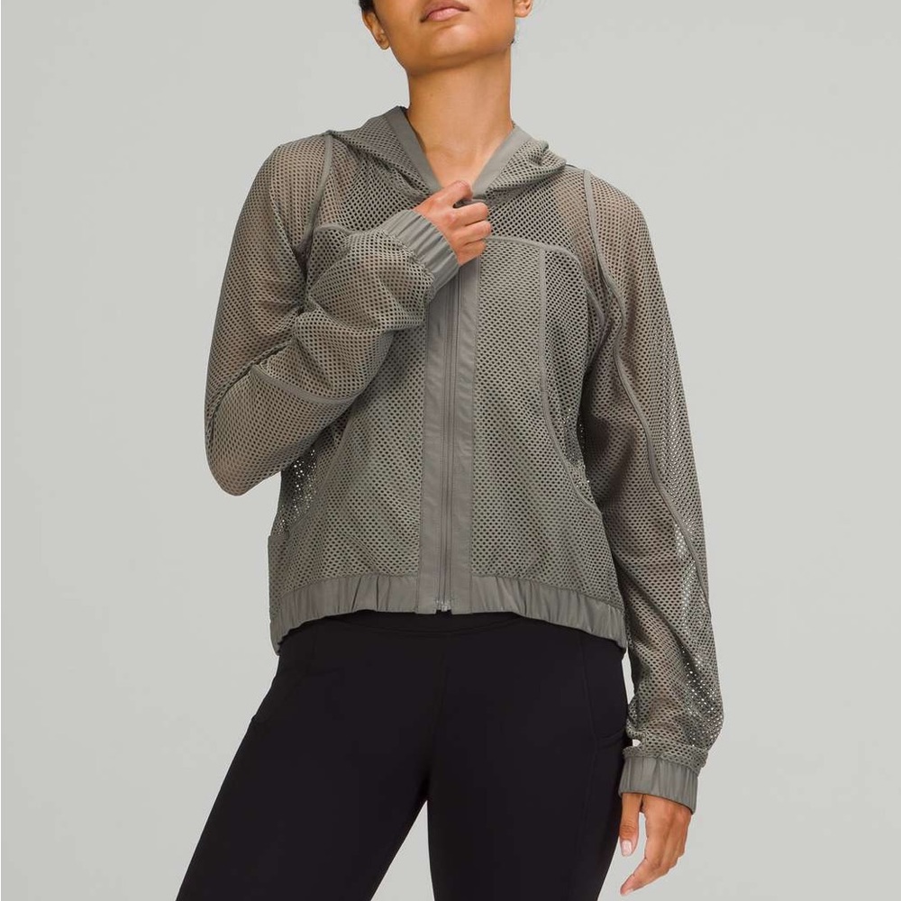 lululemon athletica Mesh Jacket in Gray
